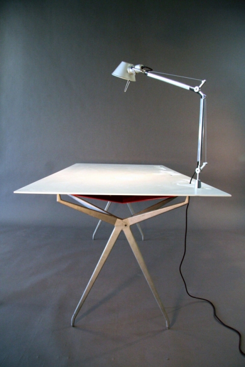 Table JACK par Della Valle Bernheimer