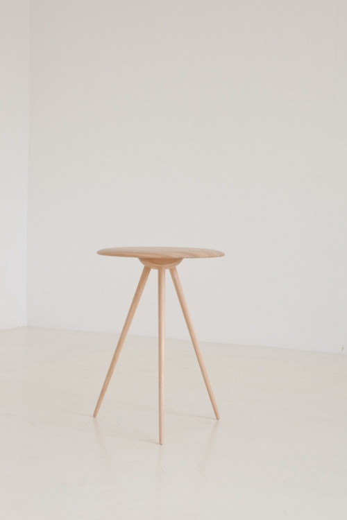 Table Puck, le minimalisme par Simen Aarseth