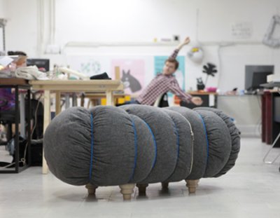 Pouf cloud par le studio Beza