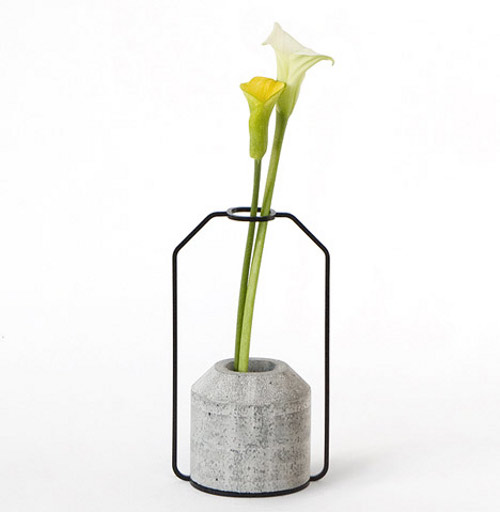 Collection Weight, vases lestés par Decha Archjananun