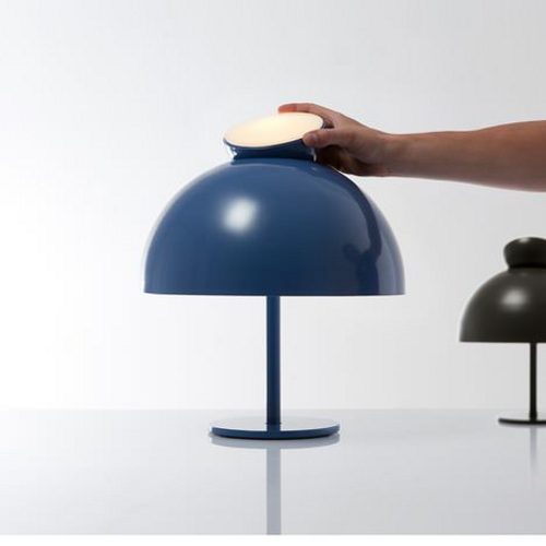 Lampe Parasite par Yiannis Ghikas