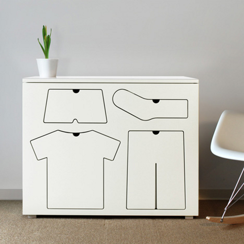 Training Dresser, la commode pour enfant par Peter Bristol