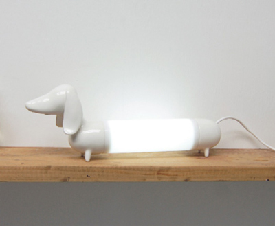 Dog lamp, par le Studio Want and Needs