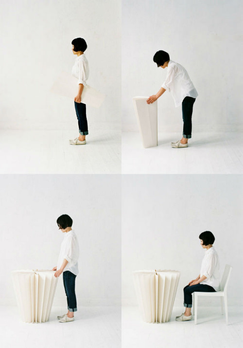 Kamijiya paper table par Hiromitsu Konishi