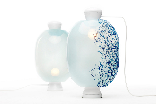 LUMINAIRE BRODERIE ET PERLE PAR PIERRE FAVRESSE