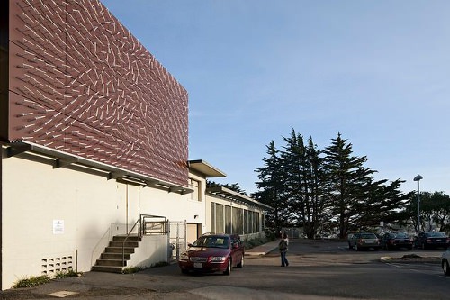 Quand le vent devient acteur, installation Windswept par Charles Sowers