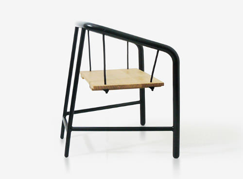 PORTIQUE ARMCHAIR, LA CHAISE BALANÇOIRE PAR FLORENT COIRIER