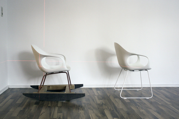 Rocking Chair Elephant par le studio Neuland pour Kristalia