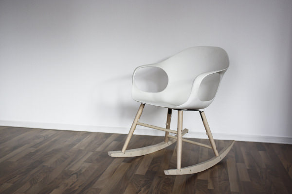 Rocking Chair Elephant par le studio Neuland pour Kristalia