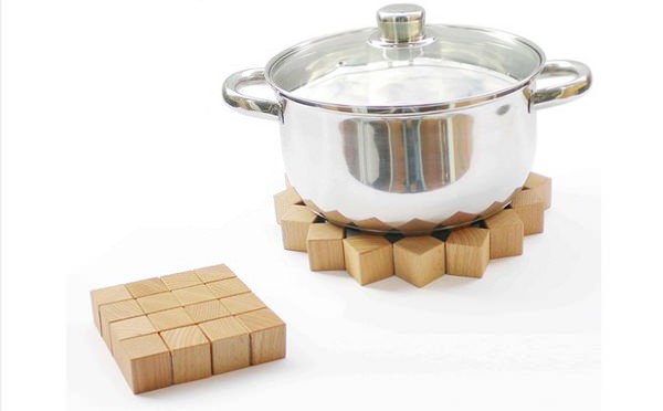 QUAD Trivet le design ajustable par Dewa Bleisinger