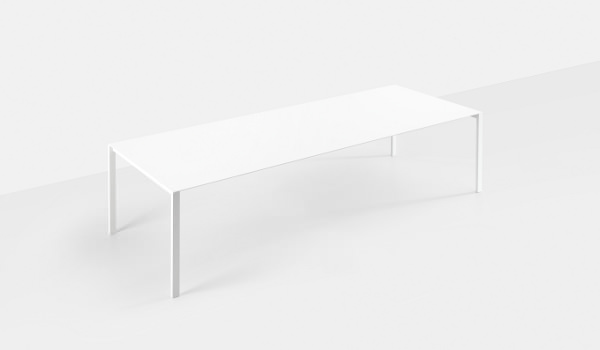 Thin-K la table de 6 mm par Luciano Bertoncini