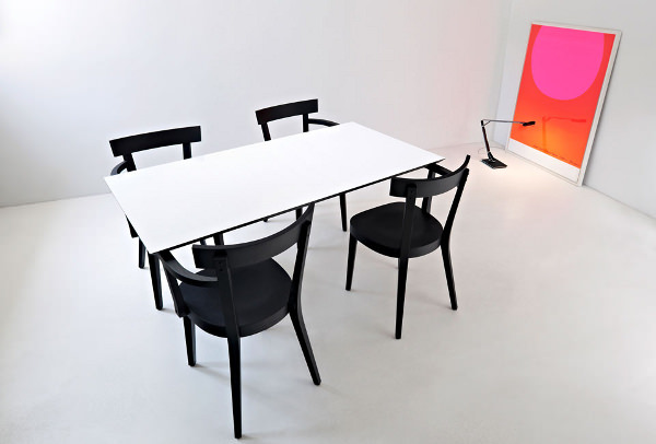 Floating Table la table sans pied par Ingo Maurer