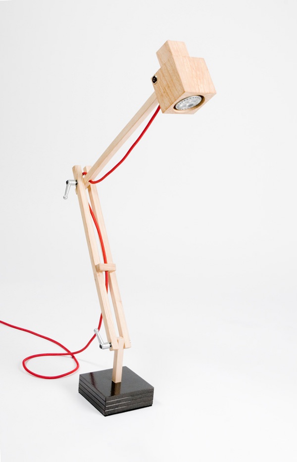 La lampe Treewood est un arbre mécanique par Entreautre