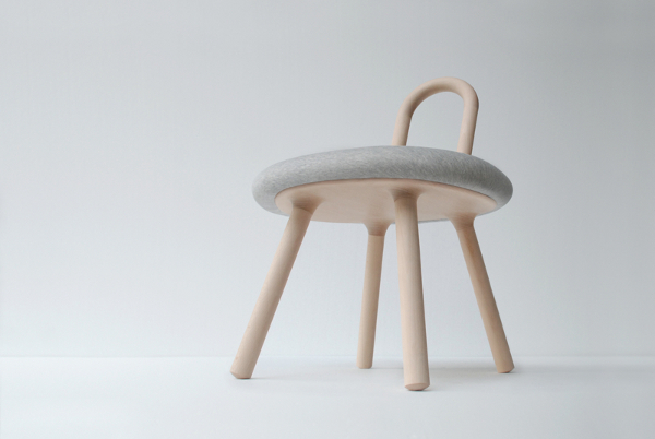 UNE INVITATION AU TOUCHER, BAMBI CHAIR PAR JUJU STUDIO