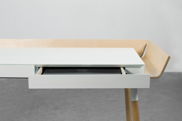 BUREAU MY WRITING DESK PAR INESA MALAFEJ