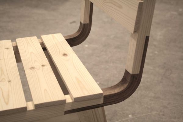 Curvy la chaise en bois pas Francesca Barchiesi