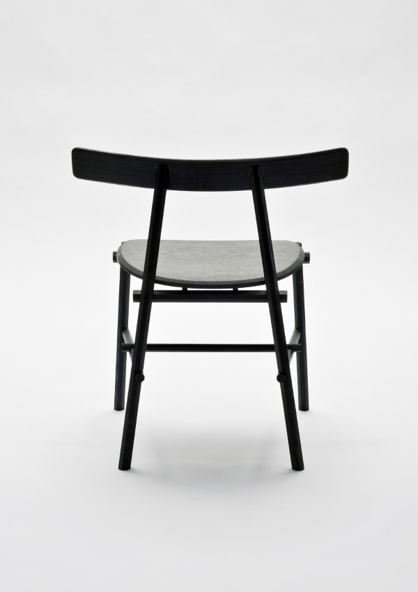 Ronin la chaise inspiration japonaise par Frederik Alexander Werner