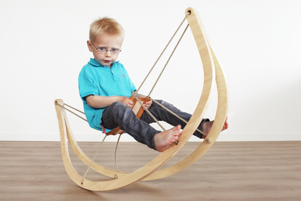 GRO le Rocking Horse par Michael Svane Knap