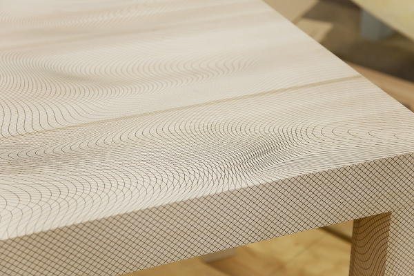 Table et mouvement collection Illusion par Pieke Bergmans