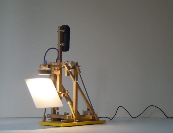 Lampe à jouer par Stéphane Mouflette