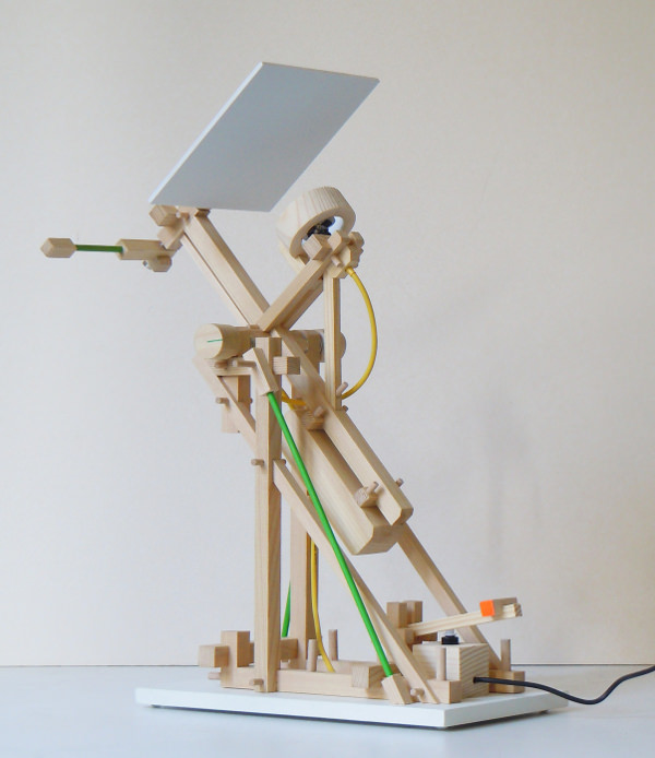 Lampe à jouer par Stéphane Mouflette