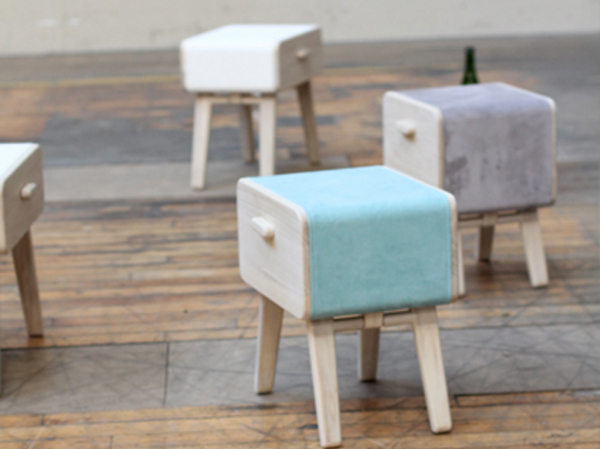 OTURAKAST TABOURET + TIROIR + COMMODE PAR RIANNE KOENS