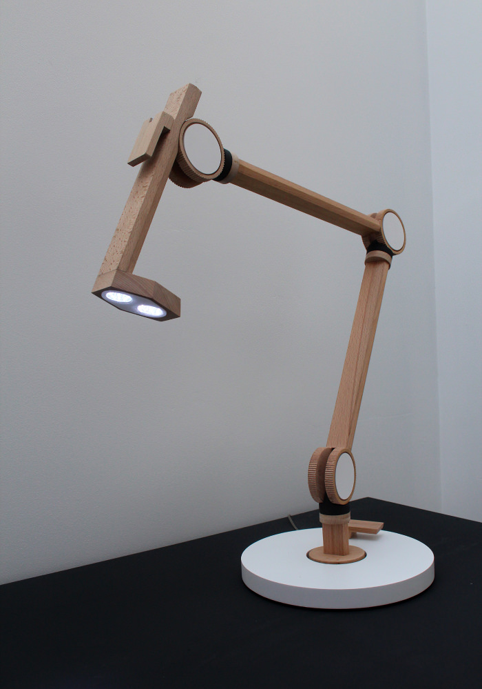 Lampe anglepoise revisitée par Product Tank