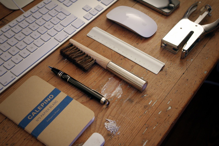 PUKKA la brosse pour bureau par Amaury Poudray