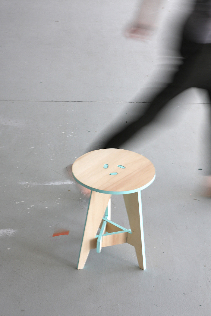 Puzzle Stool simplement tabouret par Karolina Tarkowska