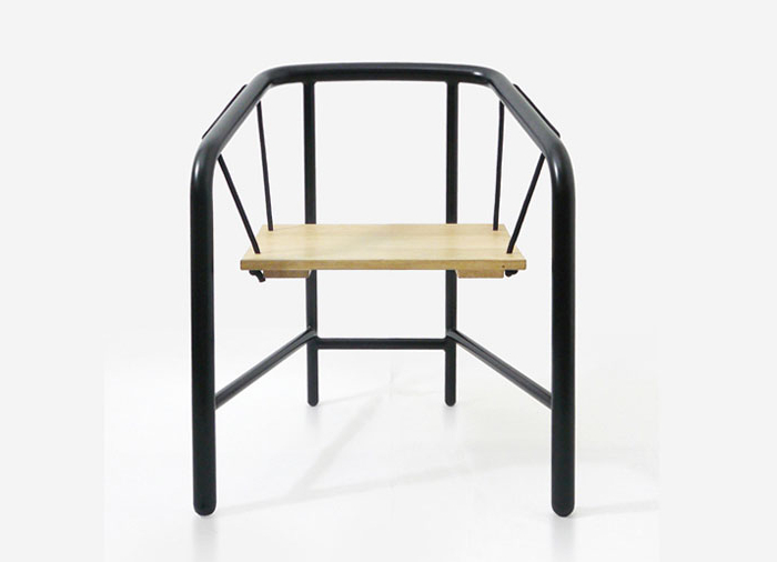 PORTIQUE ARMCHAIR, LA CHAISE BALANÇOIRE PAR FLORENT COIRIER