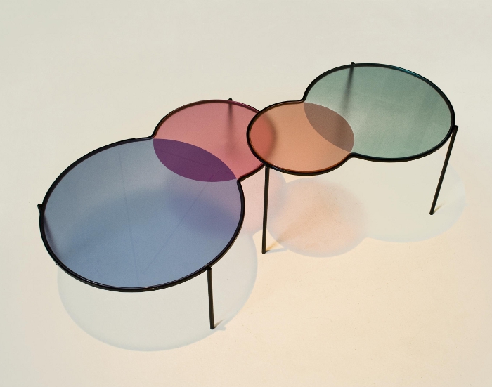 TABLES GIGOGNES HUES PAR OUTOFSTOCK - 2010