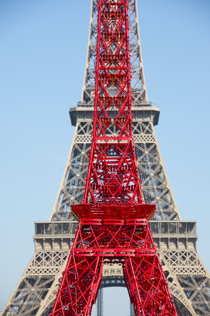 Une seconde Tour Eiffel par Fermob