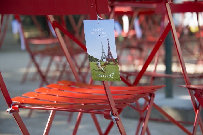 Une seconde Tour Eiffel par Fermob