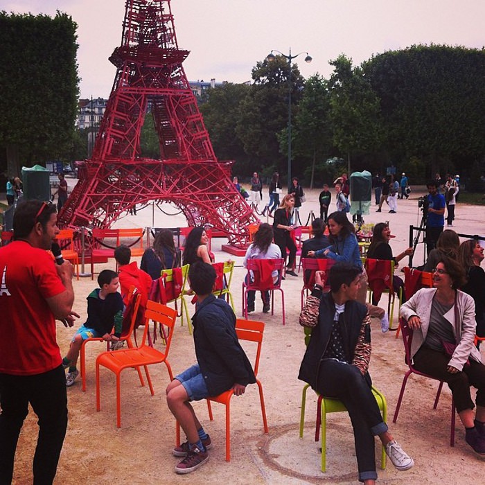 Une seconde Tour Eiffel par Fermob