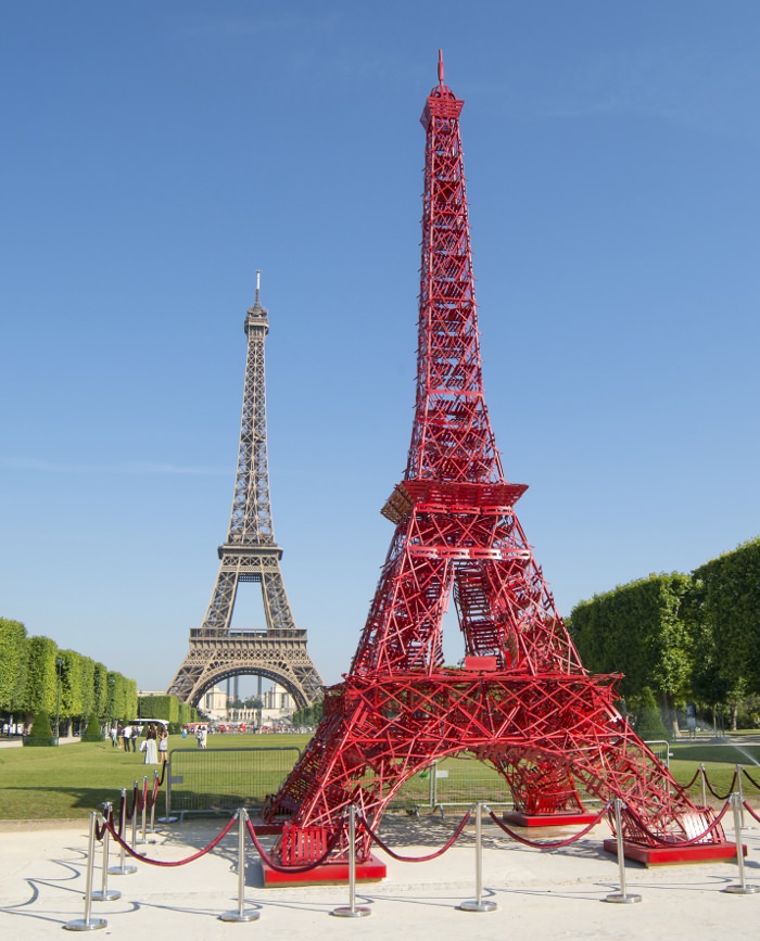 Une seconde Tour Eiffel par Fermob