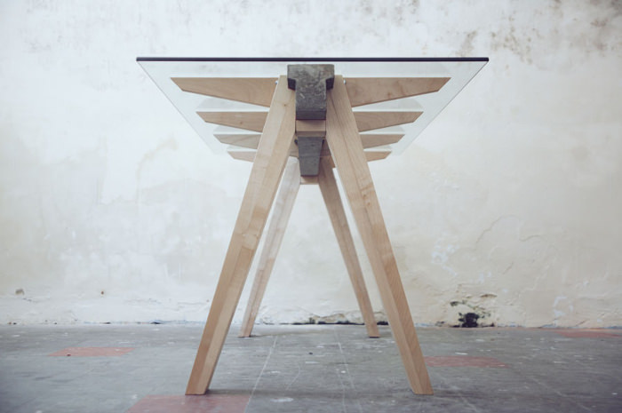 Beam Desk 2.0 le bureau bois béton verre par le Studio Temper