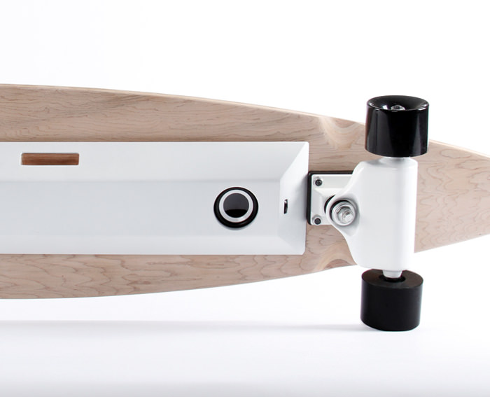 Chargeboard le skate hightech par Bjorn van den Hout