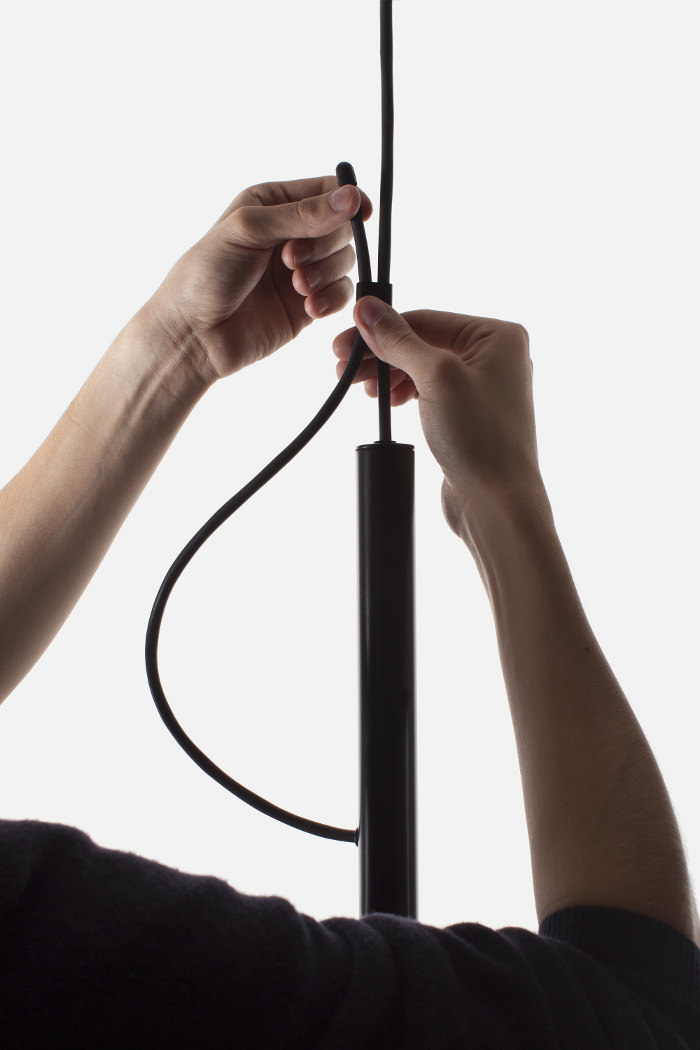 Lampe suspendue LASSO par Quentin de Coster