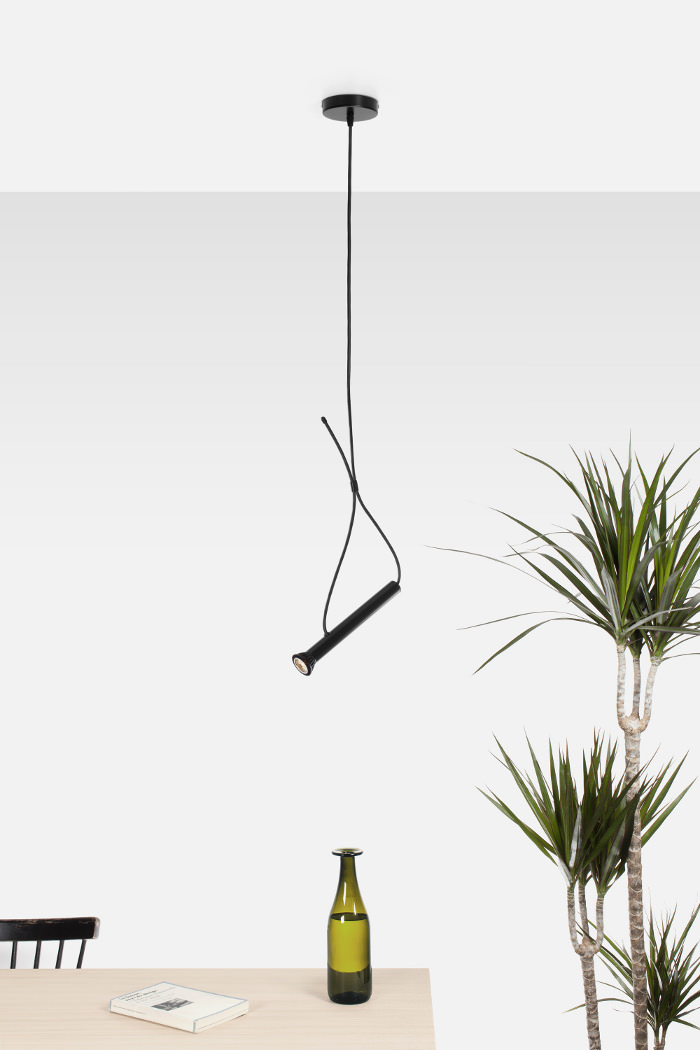 Lampe suspendue LASSO par Quentin de Coster