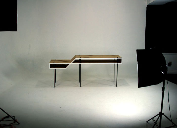 Bureau minimaliste Fig. 8 Desk par Steven Berkas