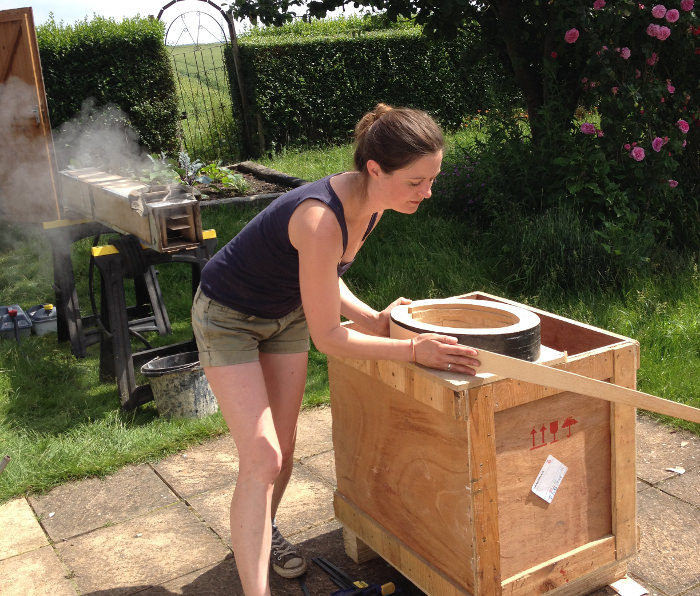 Trugs le panier en bois cintré par Jane Crisp