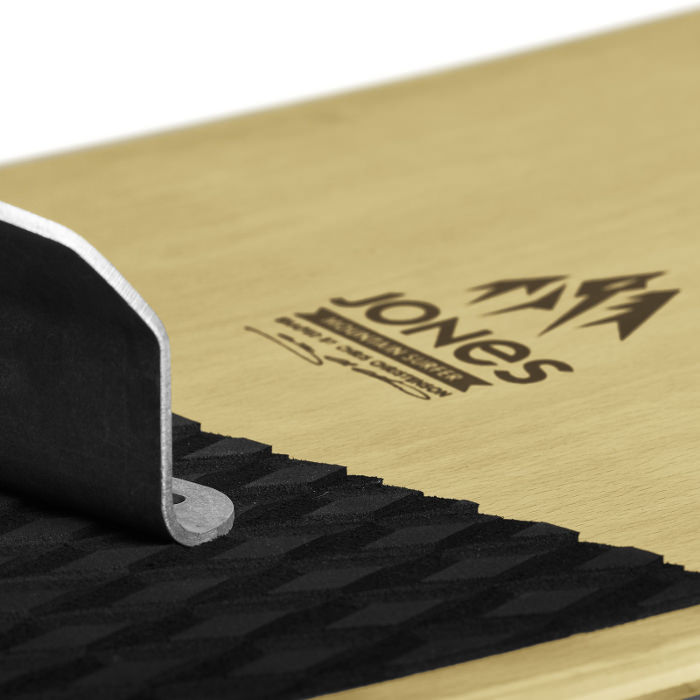 MOUNTAIN SURFER entre surf et snowboard par Jones Snowboards