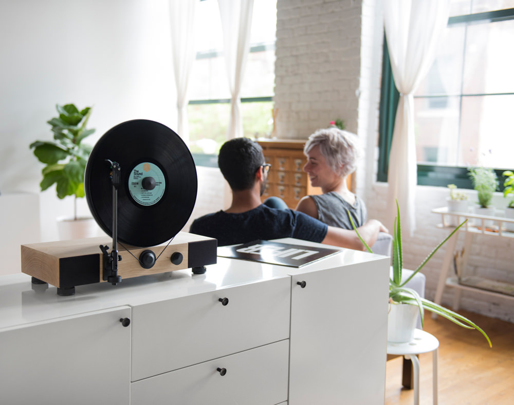 Floating Record platine vinyle verticale par Gramovox