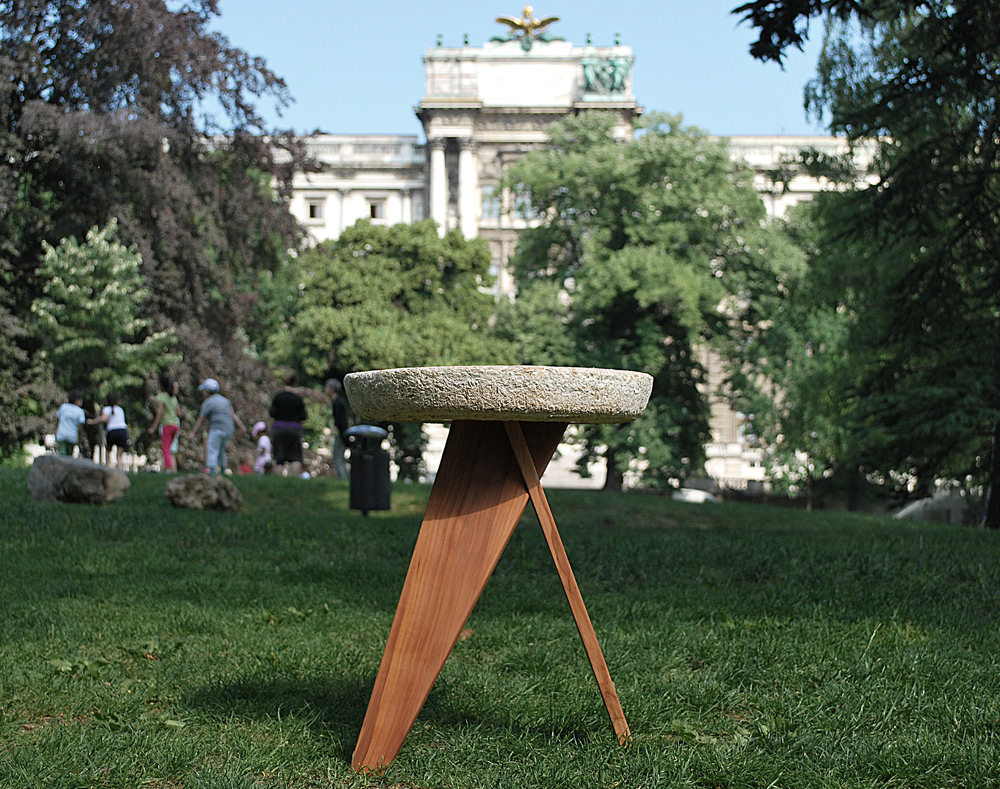 Projet étudiant : Shiro le tabouret champignon par Leon Van der Veken