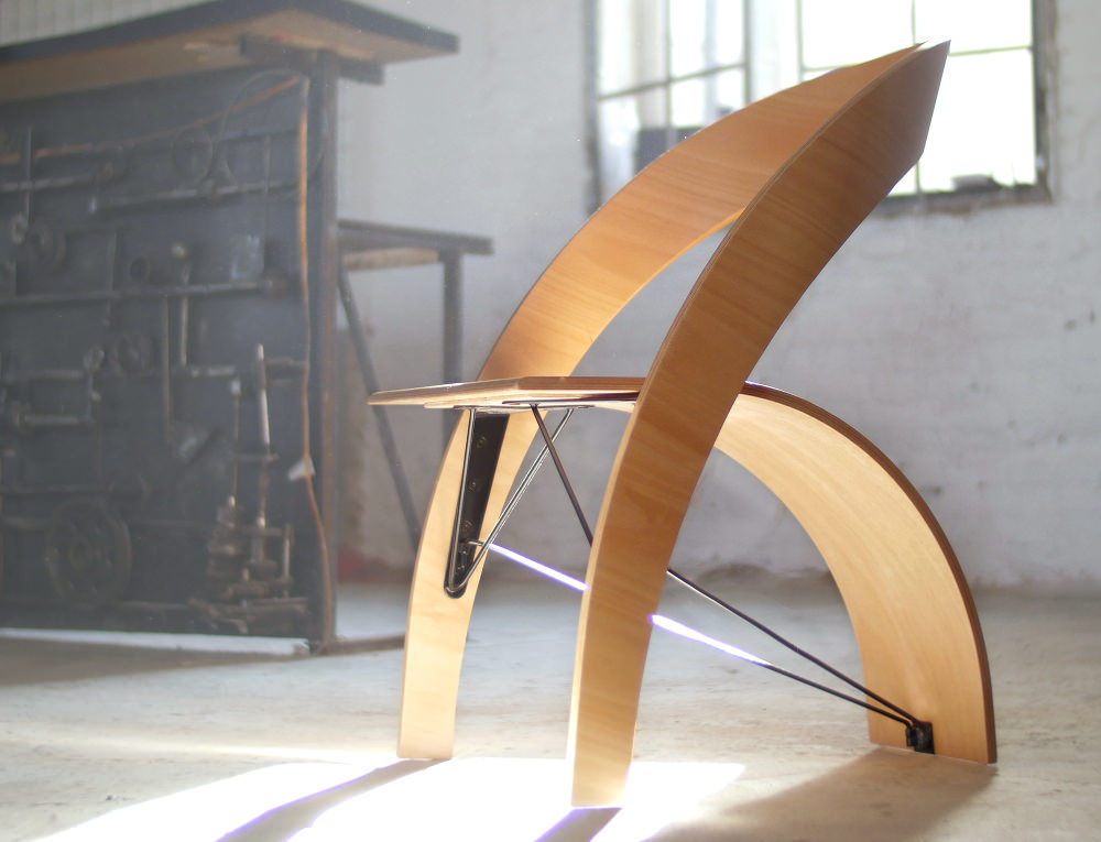 Chaise Counterpoise par le studio Kaptura de Aer