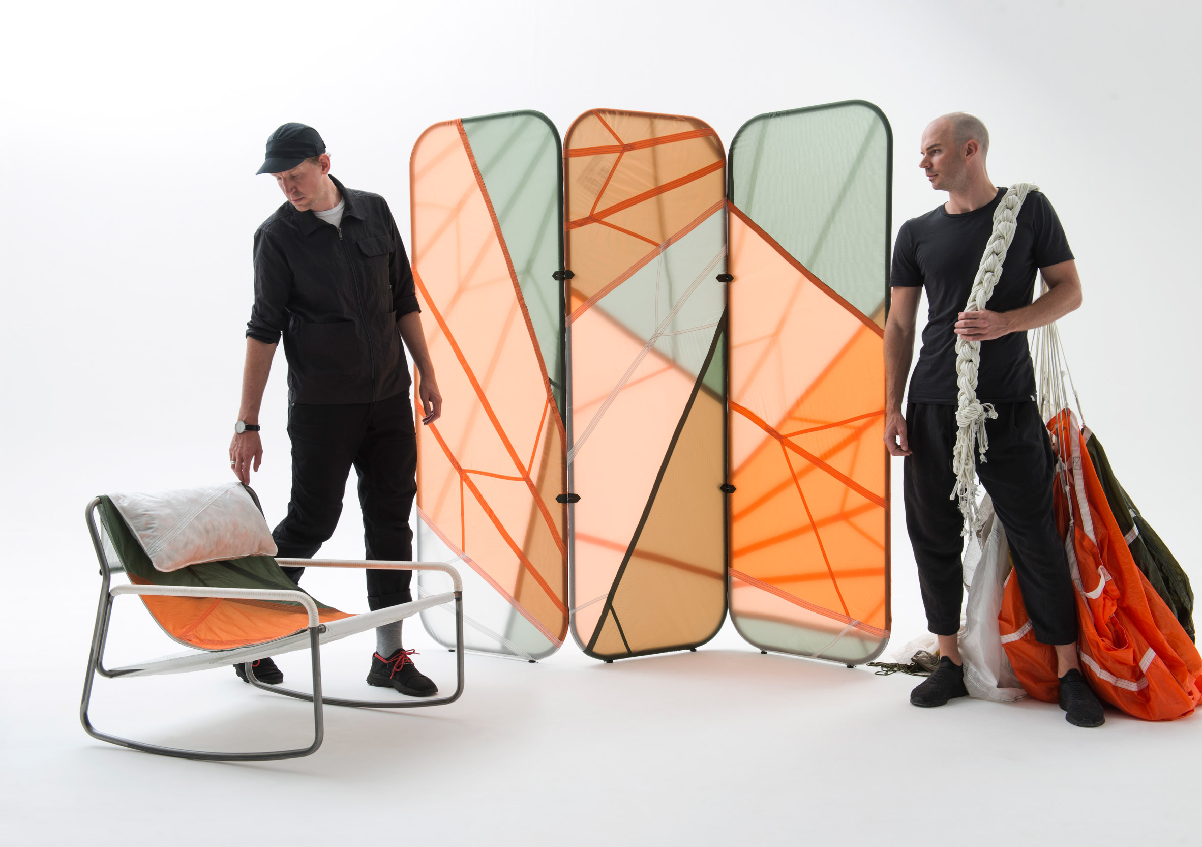 Mobilier Parachute imaginé par Layer Design pour Raeburn