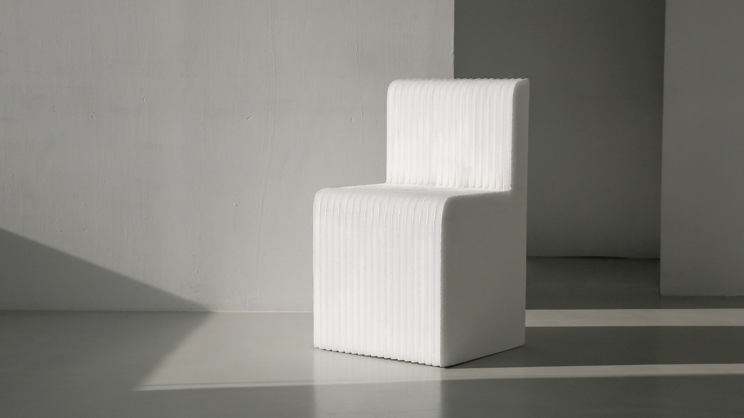 TAMABLE chair le nuage par Fountain Studio